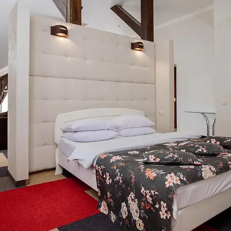 Na Horyzonti Τρούσκαβετς